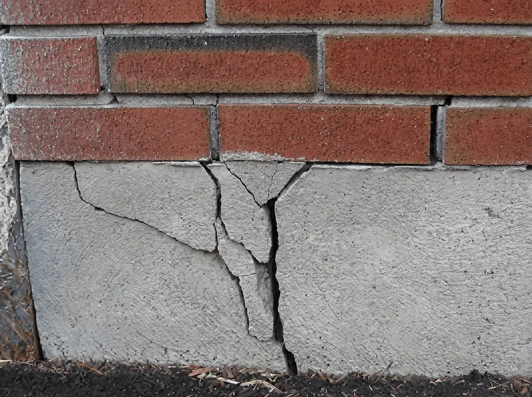 Concrete foundation with serious structural damage in Jersey City, NJ